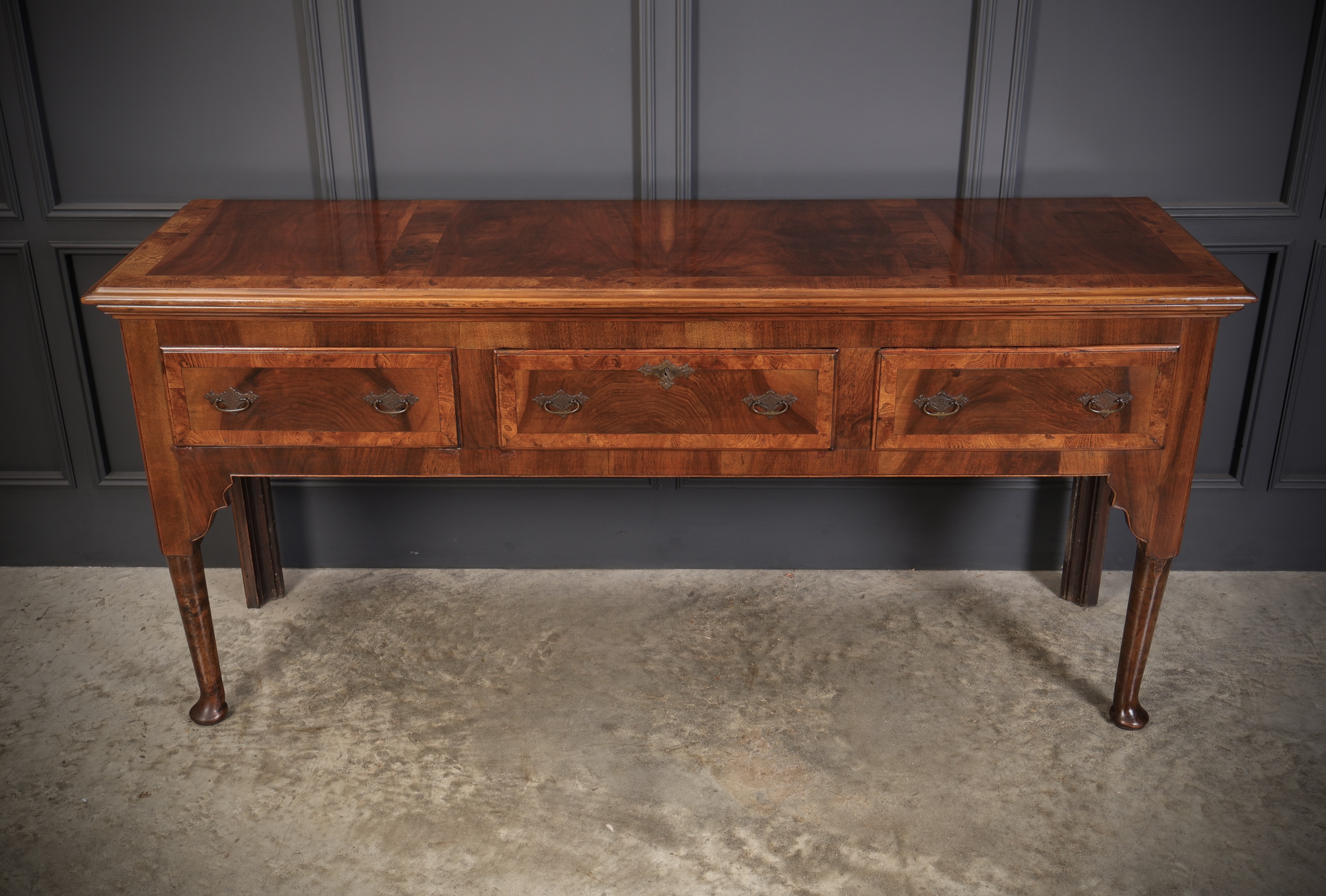 George II Walnut & Elm Dresser Base 18th century dresser Antique Dressers 7